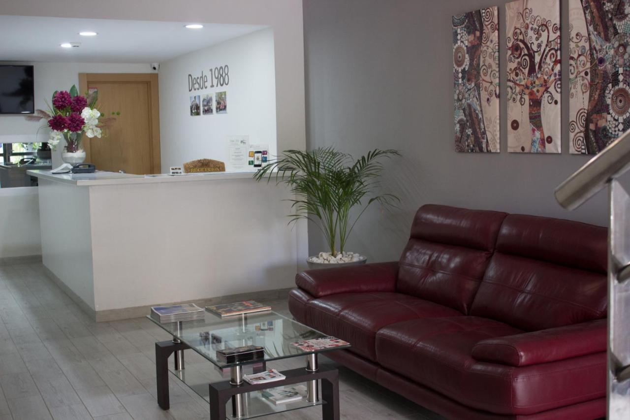 Hostal Mont Royal Аліканте Екстер'єр фото