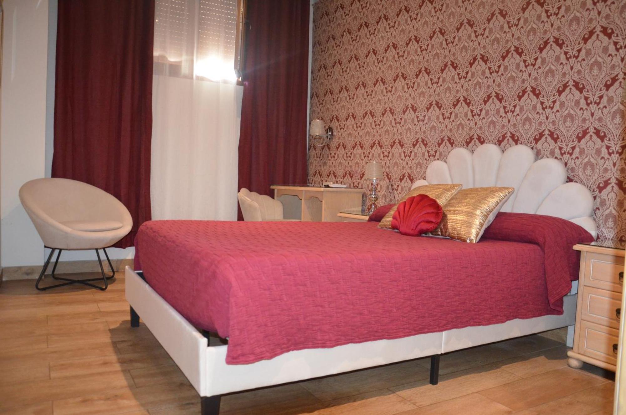 Hostal Mont Royal Аліканте Екстер'єр фото