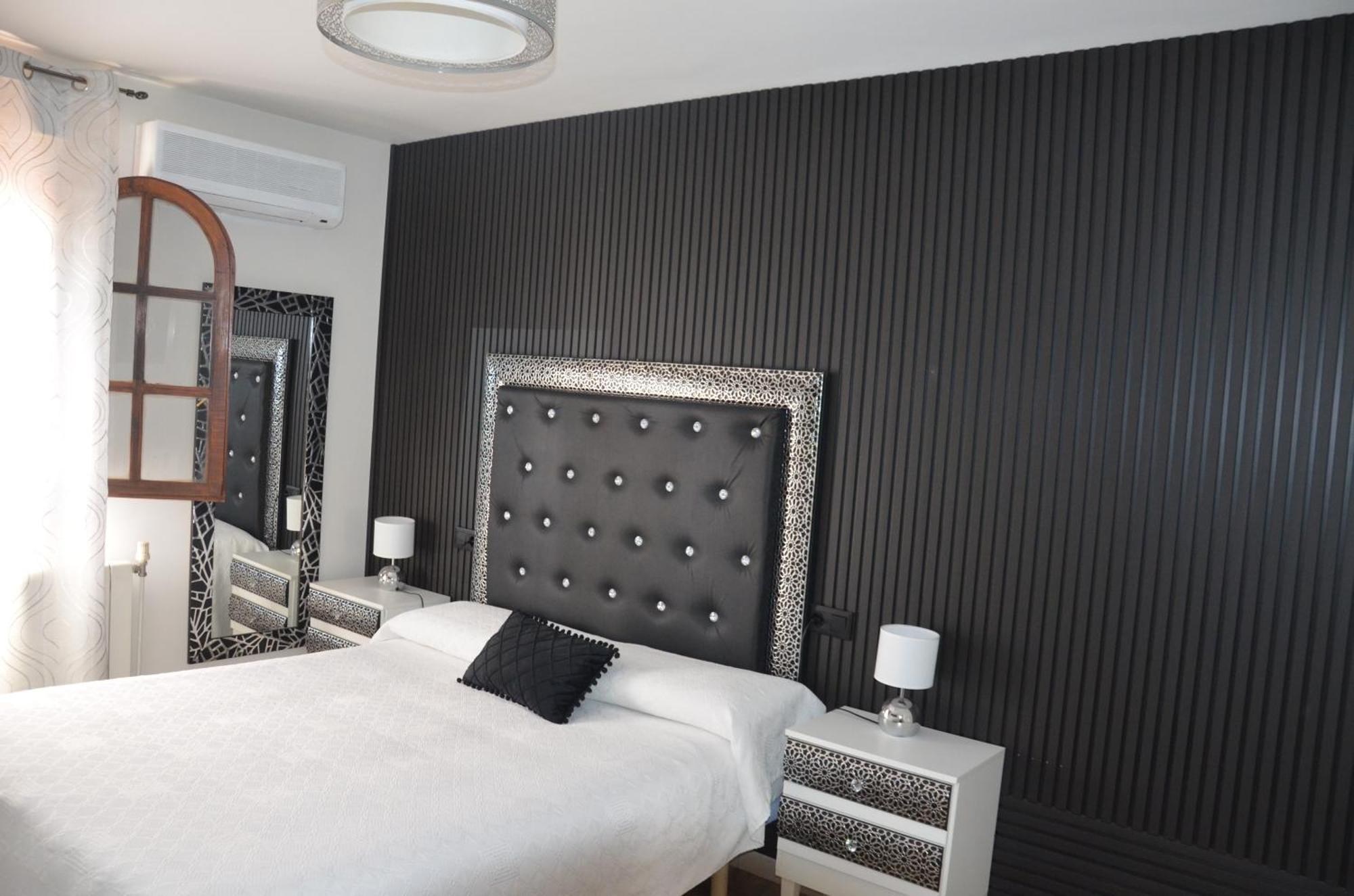 Hostal Mont Royal Аліканте Екстер'єр фото